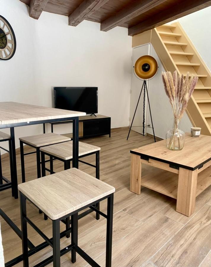 Delice De Nimes Apartment Exterior photo